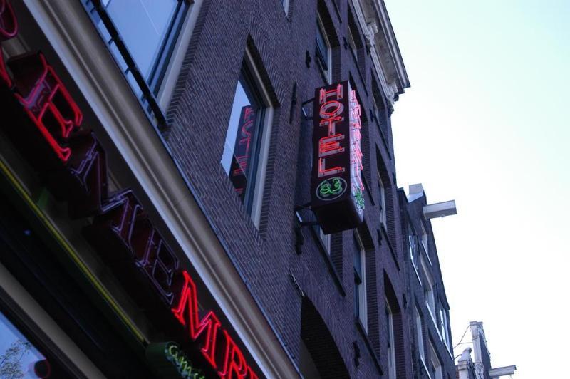 83 2* Ámsterdam